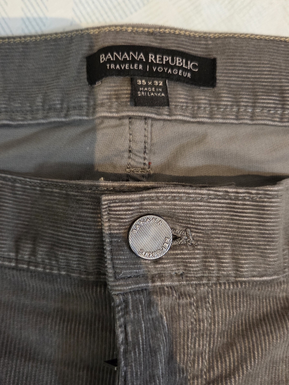 Banana Republic Traveler Men's Olive Green/Gray Corduroy Jeans - 35x32